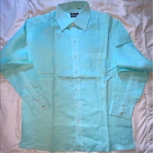 Salvi, 100% Linen Shirt, very calm light green colour. Size 42, pit to pit 23.”